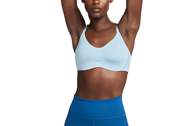 Nike Dri-FIT Alate Minimalist