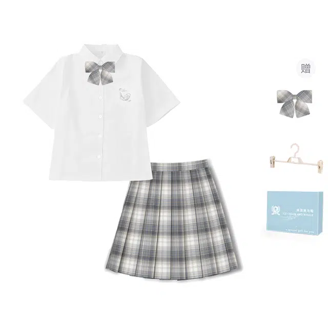 冰淇淋与鲸 百褶裙刺绣宽松短袖衬衫制服 女款