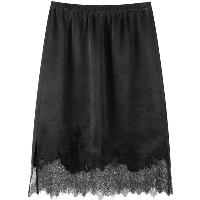 太平鸟 醋酸缎面蕾丝拼接垂顺飘逸休闲短裙 女款 黑色