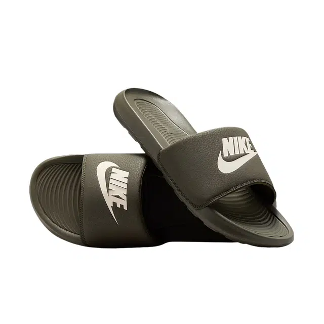 Nike Victori One