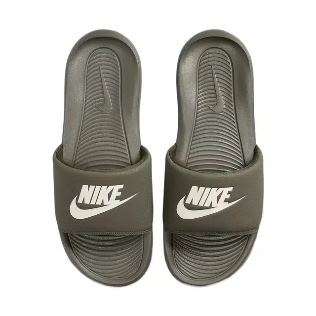 Nike Victori One