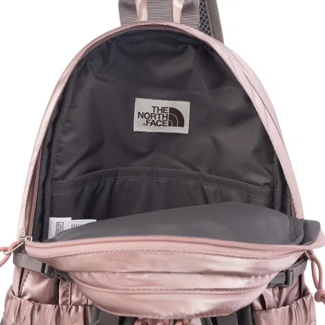 THE NORTH FACE