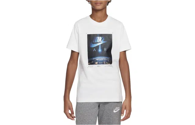 Nike SS23 LogoT