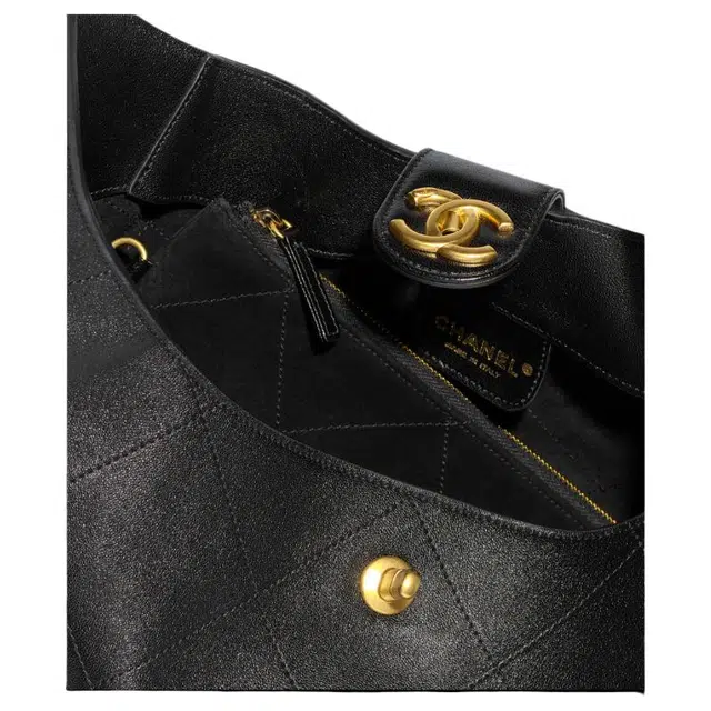 CHANEL 25P Logo HOBO