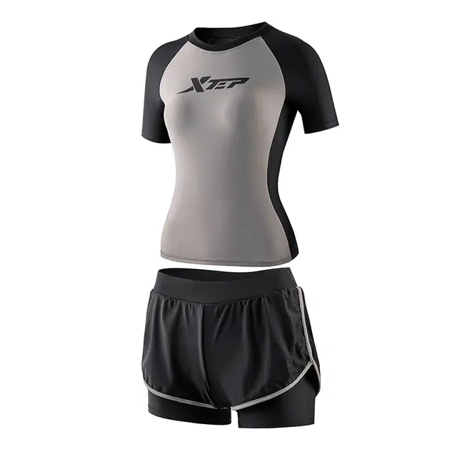 特步 撞色拼接平角分体泳衣泳衣套装 女款