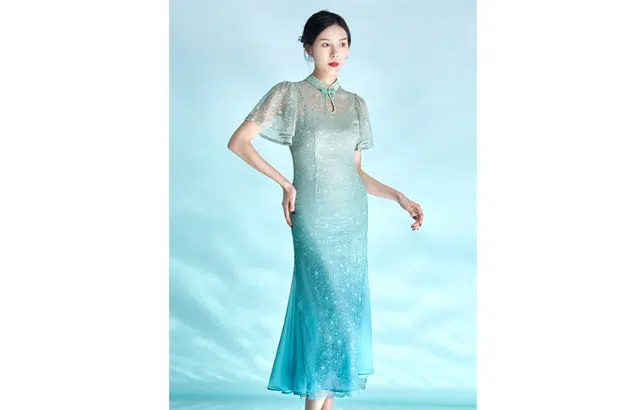 四美子 纯色渐变收腰喇叭袖改良旗袍 青悦音