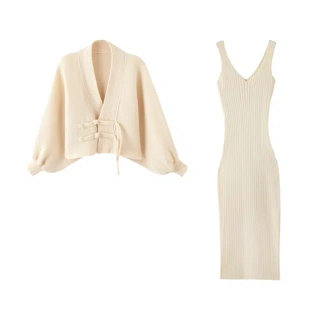 花山家的猫 日系简约宽松纯色长袖开衫针织衫吊带连衣裙制服 女款 杏色