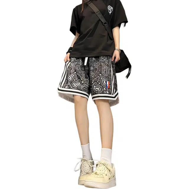 欧迪芬 潮酷美式复古运动腰果花设计短裤篮球裤 女款