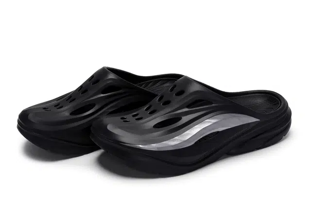 HOKA ONE ONE ORA Recovery mule 811