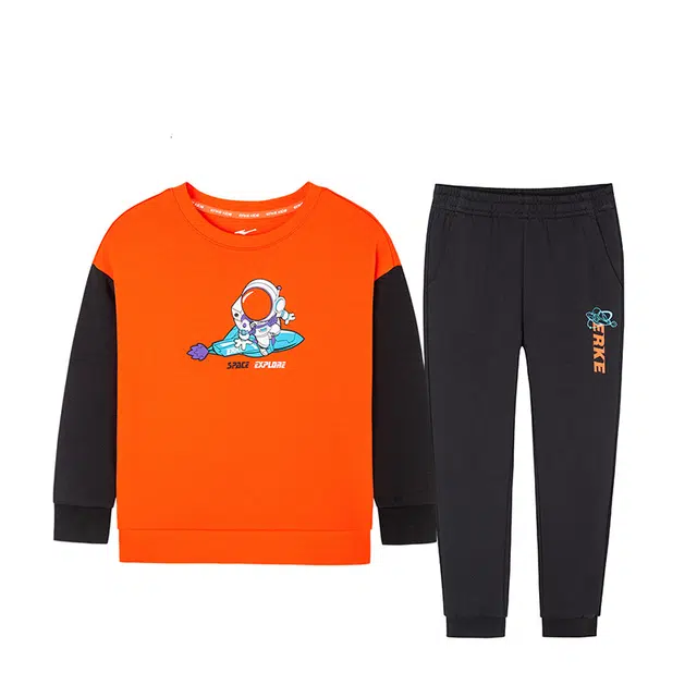 鸿星尔克儿童 童装 字母卡通圆领套头拼接上衣宽松直筒长裤适中休闲运动套装 儿童款 亮橘红