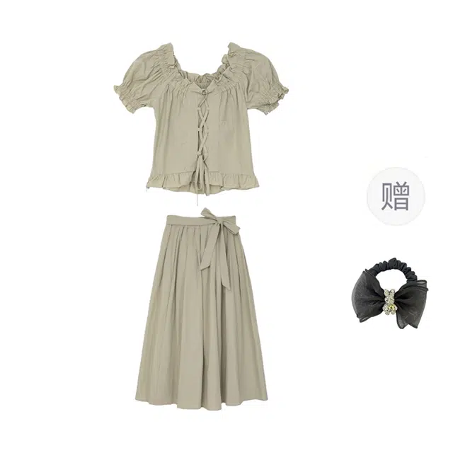 雾闪闪 茶歇泡泡袖木耳边系带一字肩上衣俏皮甜美半裙裙装套装 女款