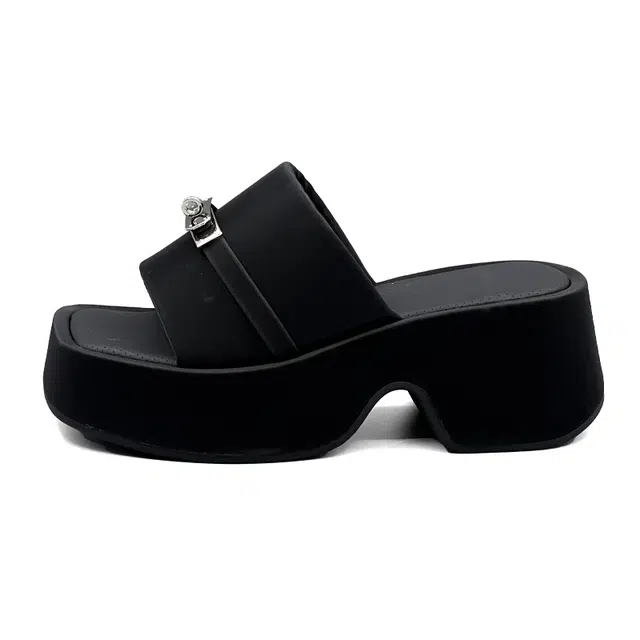 DOLIN COLLECTION