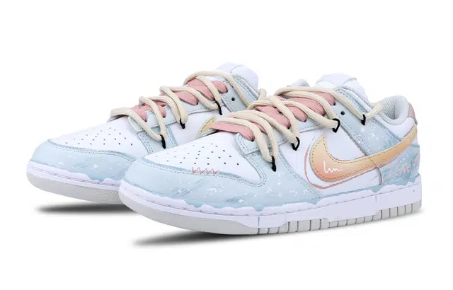 Nike Dunk Low LOVE