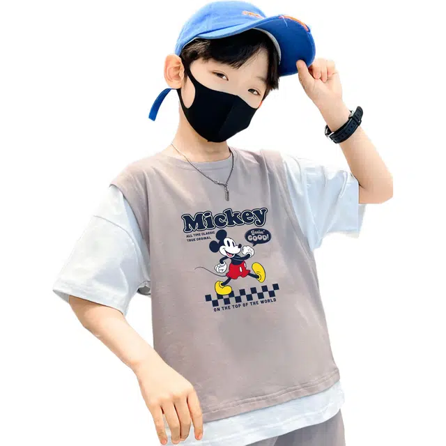 DisneyT