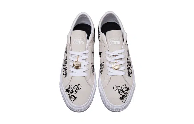 Converse One Star Pro