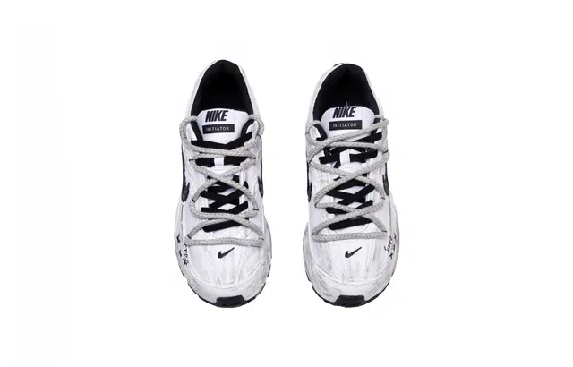 Nike Initiator