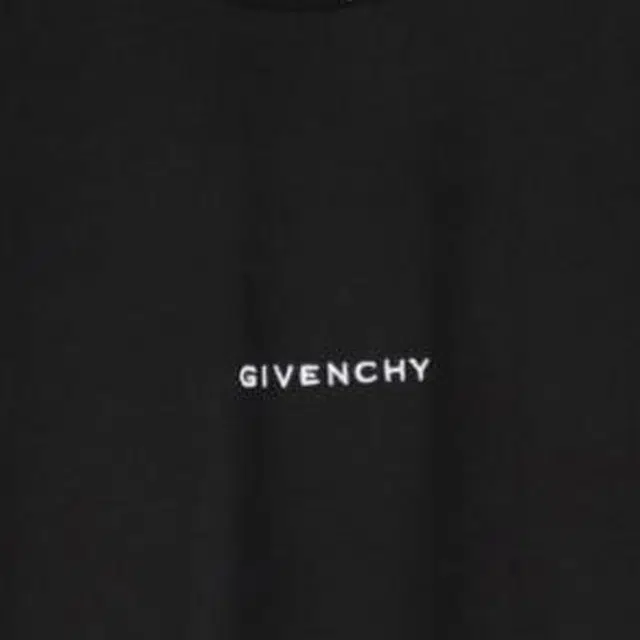 GIVENCHYT FW24 Logo