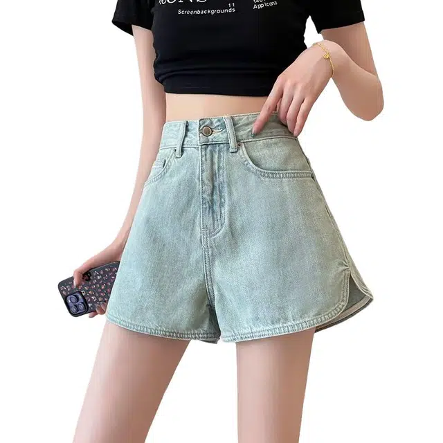欧迪芬 时尚百搭显瘦显高阔腿简约舒适高腰牛仔短裤 女款 浅蓝
