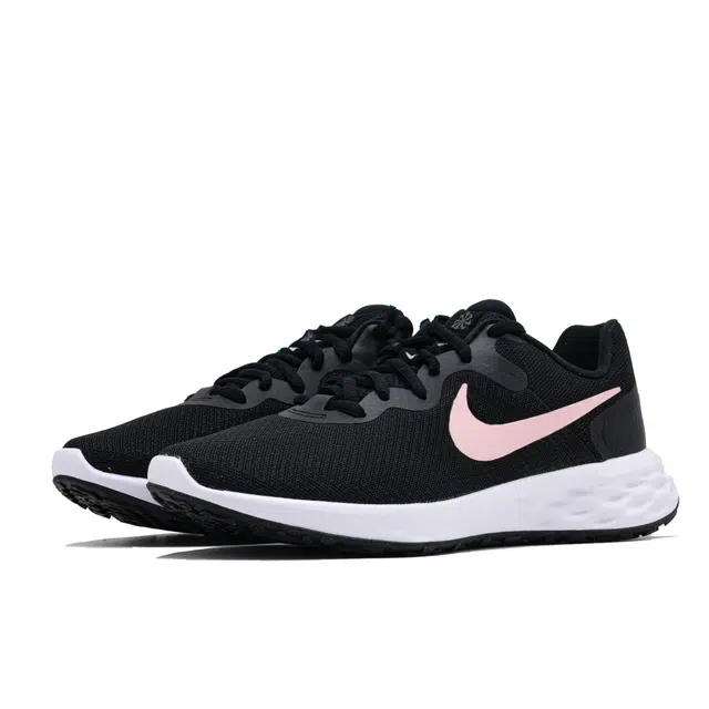 Nike REVOLUTION 6