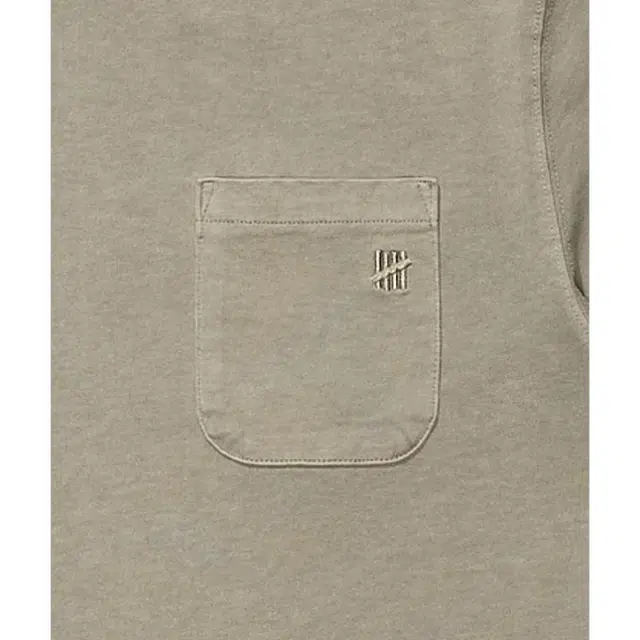 UNDEFEATED T
