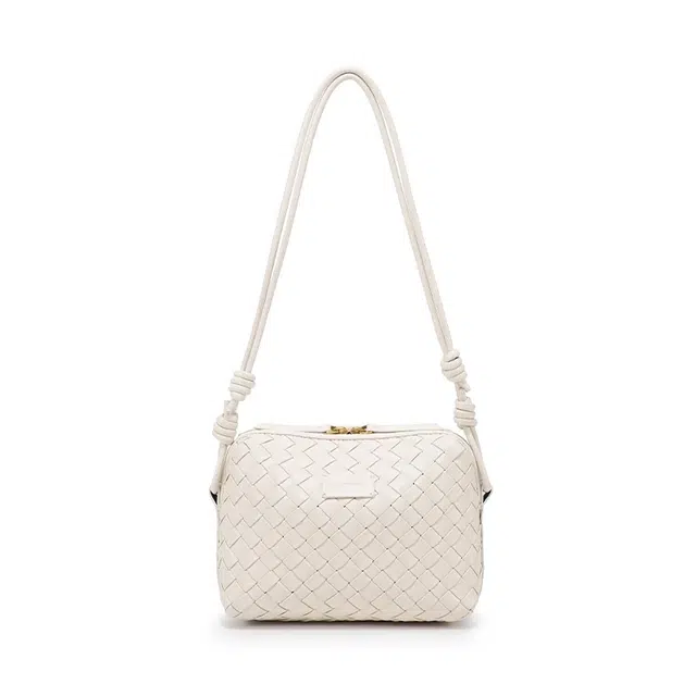 西木汀 墨白 时尚百搭编织包高级感斜挎小众设计感森系 合成革 单肩包 小号 女款 米白色/深邃黑/樱花粉/咖啡棕