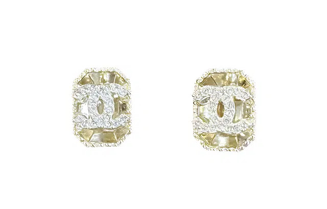CHANEL C Logo