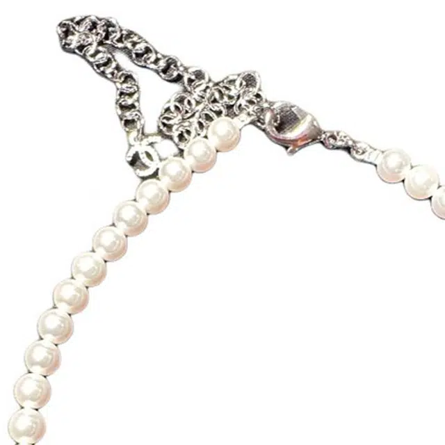 CHANEL -