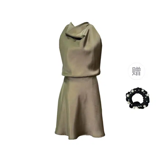 雾闪闪 小荡领缎面光泽度清冷气质显白优雅露背无袖连衣裙 女款