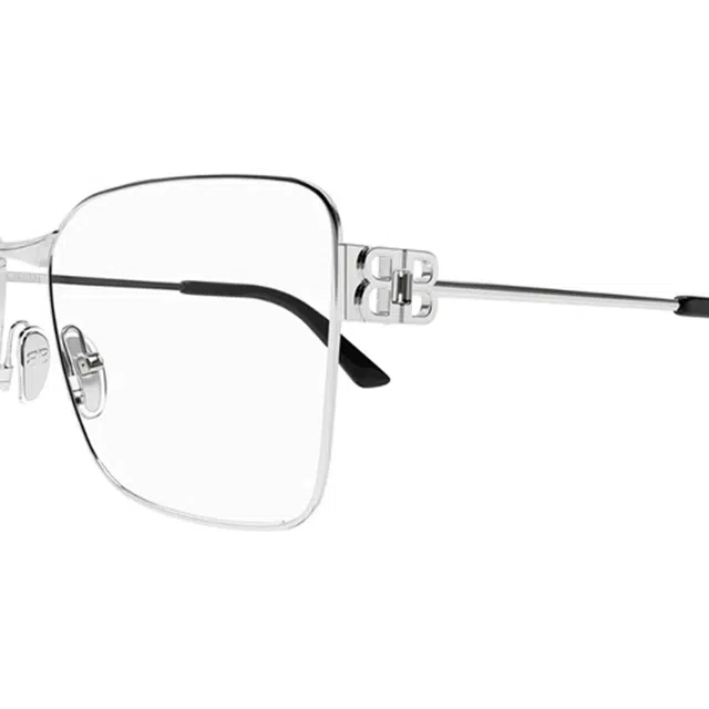 Balenciaga B