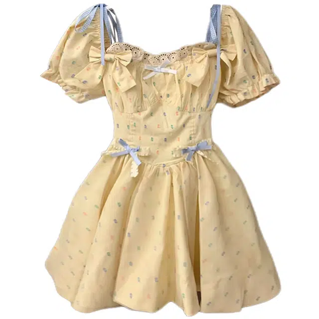 沐晓欣 可爱甜美法式度假风海边时尚舒适气质优雅小波点泡泡袖梨形身材裙子收腰显瘦碎花裙短袖连衣裙 女款