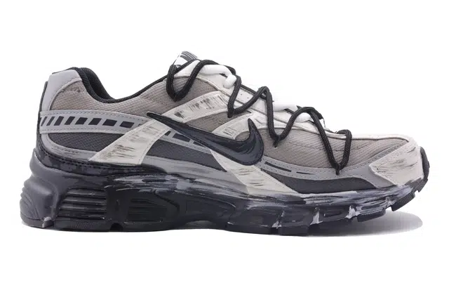 Nike Initiator