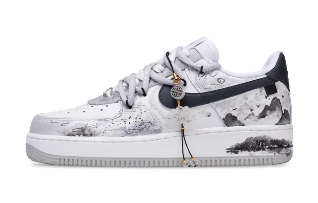 Nike Air Force 1