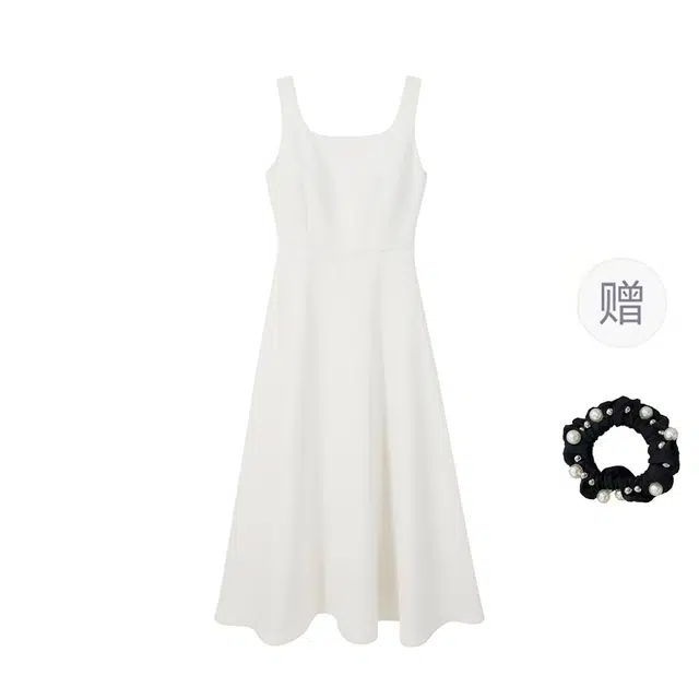 雾闪闪 千金感简约方领舒适收腰无袖连衣裙 女款