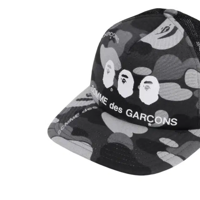 A BATHING APE -