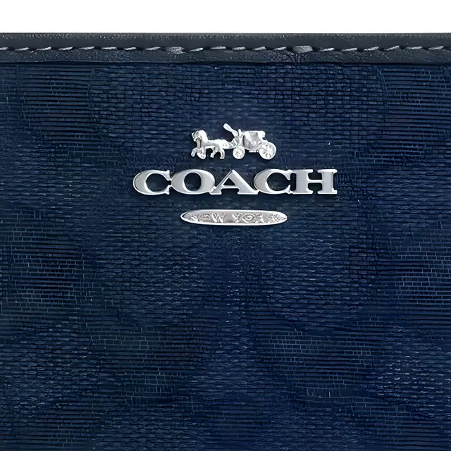 COACH Snap Wallet 11 Logo