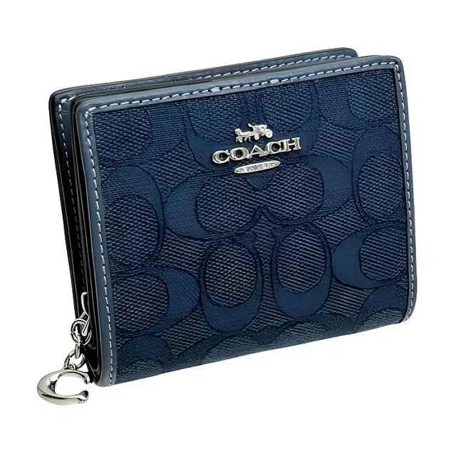COACH Snap Wallet 11 Logo