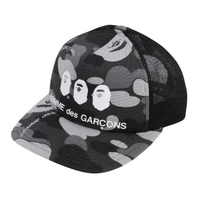 A BATHING APE -