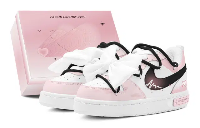 Nike Court Borough GS