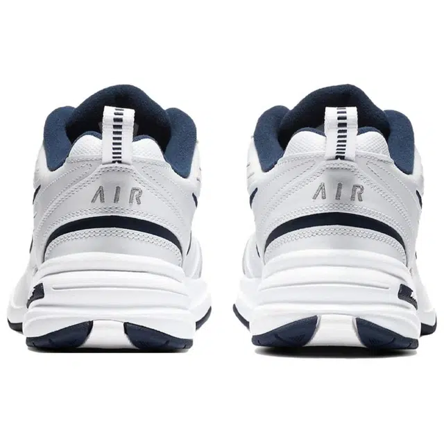 Nike Air Monarch 4