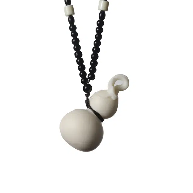 灵晔 新中式国潮文玩 简约高级感 好运莲莲 诸事顺利 平安顺遂 招财纳福 考试考公考研上岸 象牙果 手把件 男女同款情侣款