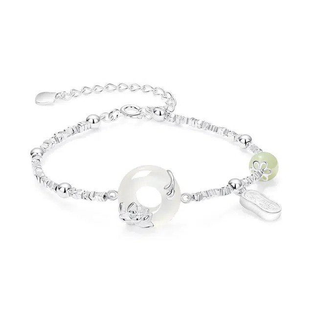 银千惠 新中式碎银几两碎碎平安福牌祥莲平安扣手饰 好运莲莲小众简约可调节延长链 轻奢设计国风转运珠平安纳福本命年 玉髓 手链 女款