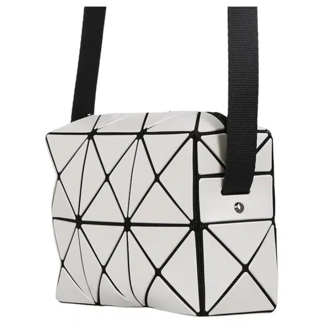 ISSEY MIYAKE Cuboid