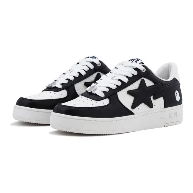 A BATHING APE