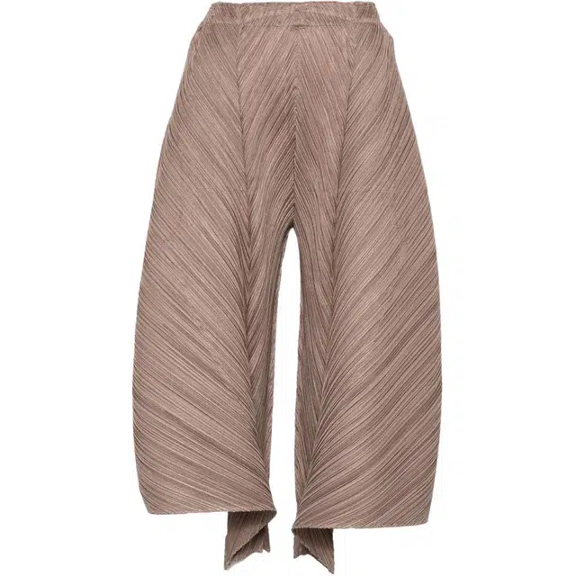 PLEATS PLEASE ISSEY MIYAKE