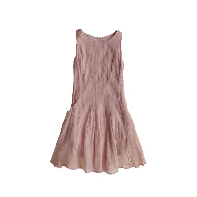 敲模女孩 法式慵懒风气质设计感粉色甜美夏日多巴胺圆领宽松背心无袖连衣裙 女款