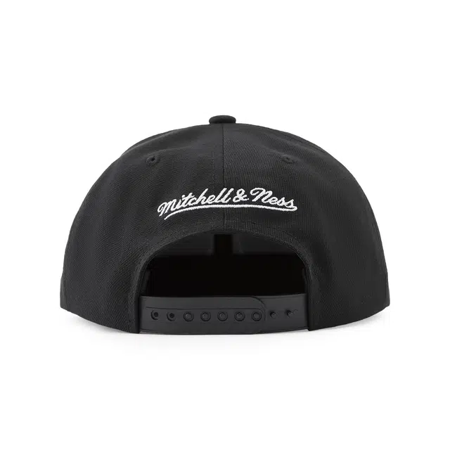 Mitchell Ness Lifestyle