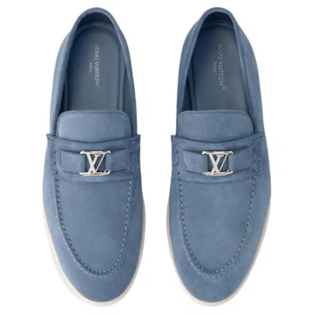 LOUIS VUITTON Estate