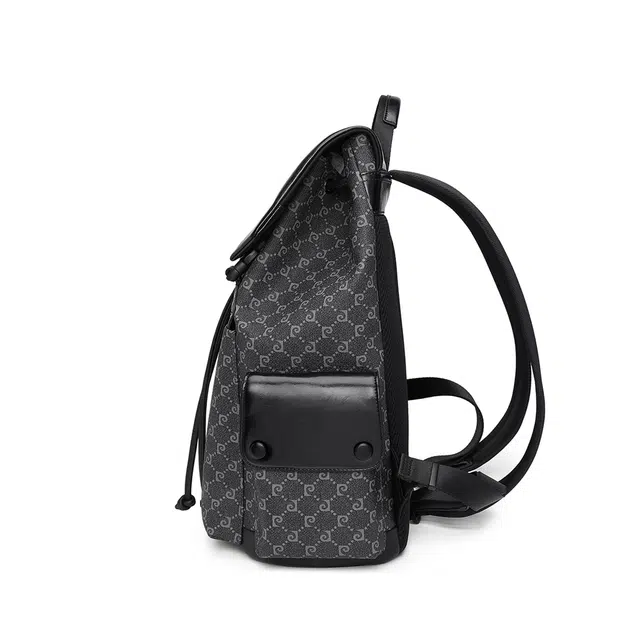 PIERRE CARDIN PVC