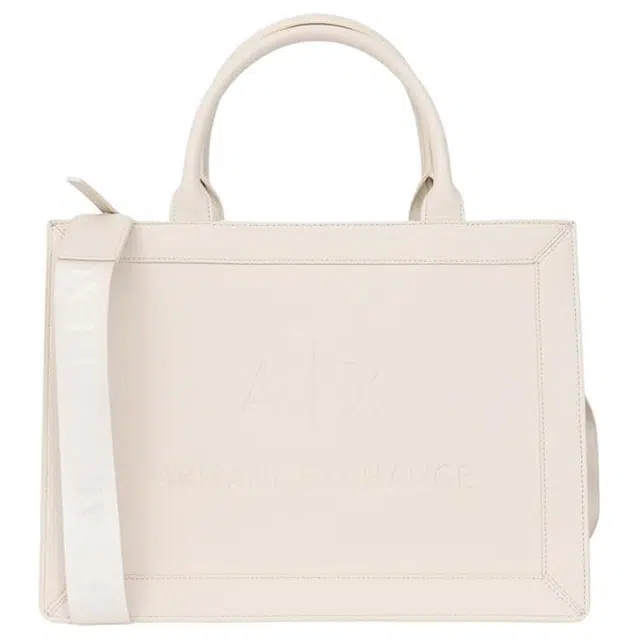 ARMANI EXCHANGEAE Layla Giselle