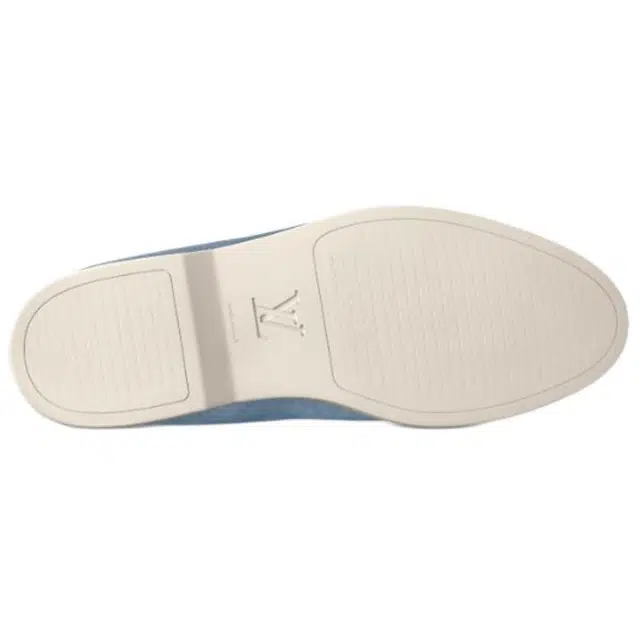 LOUIS VUITTON Estate